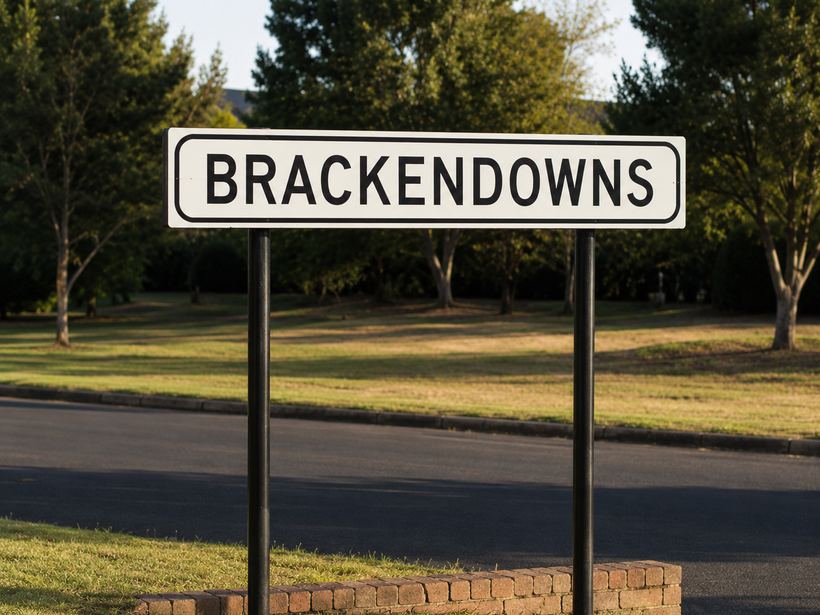 Brackendowns street sign, Alberton